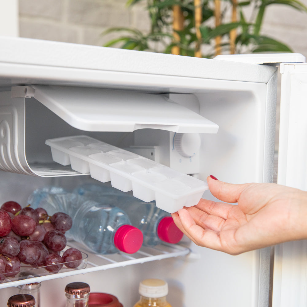 Cecotec GrandCooler 20000 SilentCompress Refrigerador Blanco 46 L Puerta Reversible Compartimento Congelador