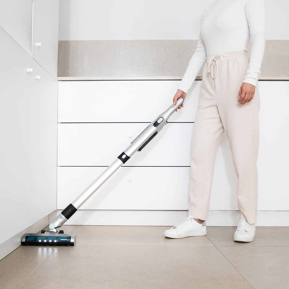 Cecotec Scoba 2100 Jalisco Aspirapolvere Scopa Digitale Brushless 0,73 kg Leggera ForceSonic