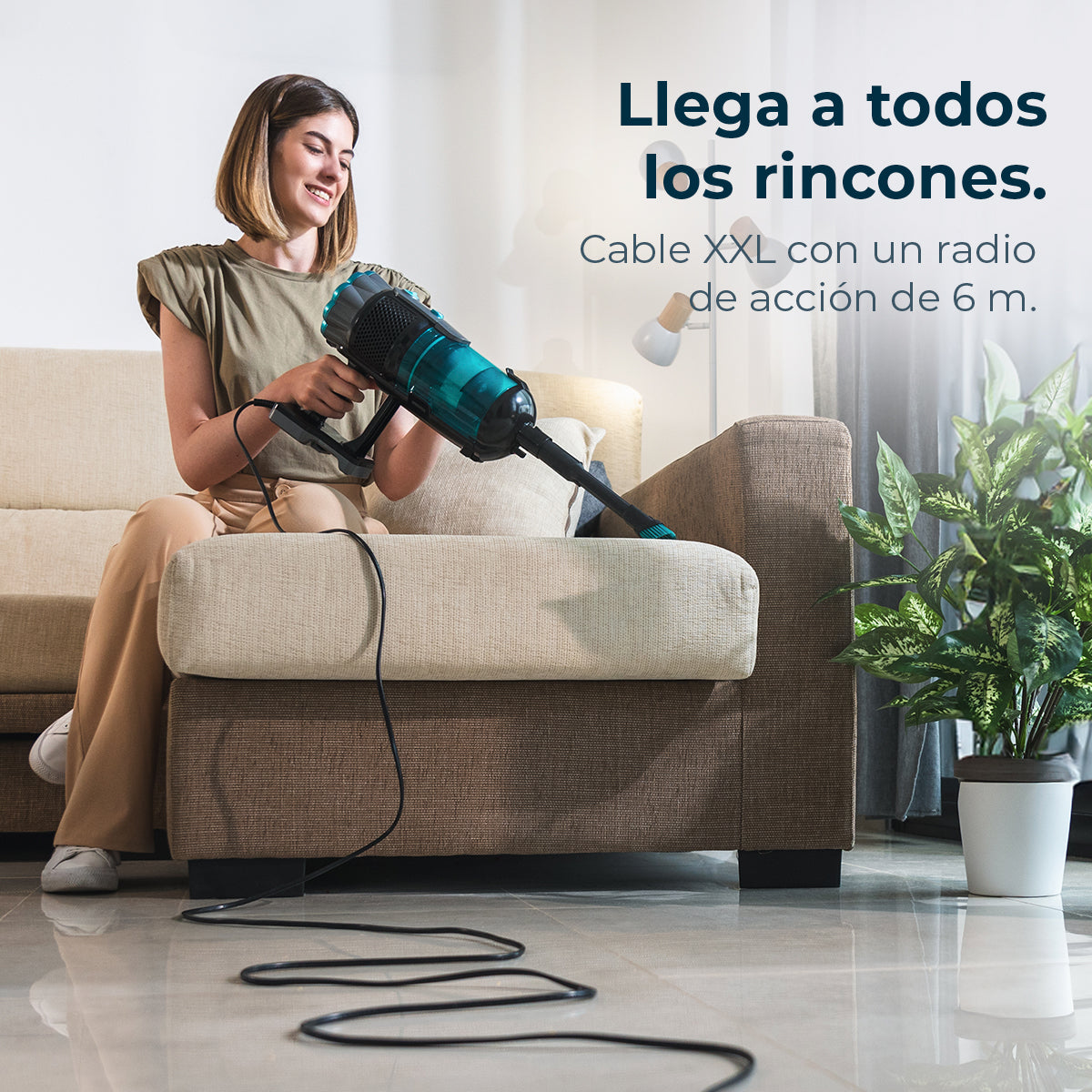 Cecotec Conga 700 PowerHead Aspirapolvere 615 W UltraPower Tecnologia di Aspirazione Potente