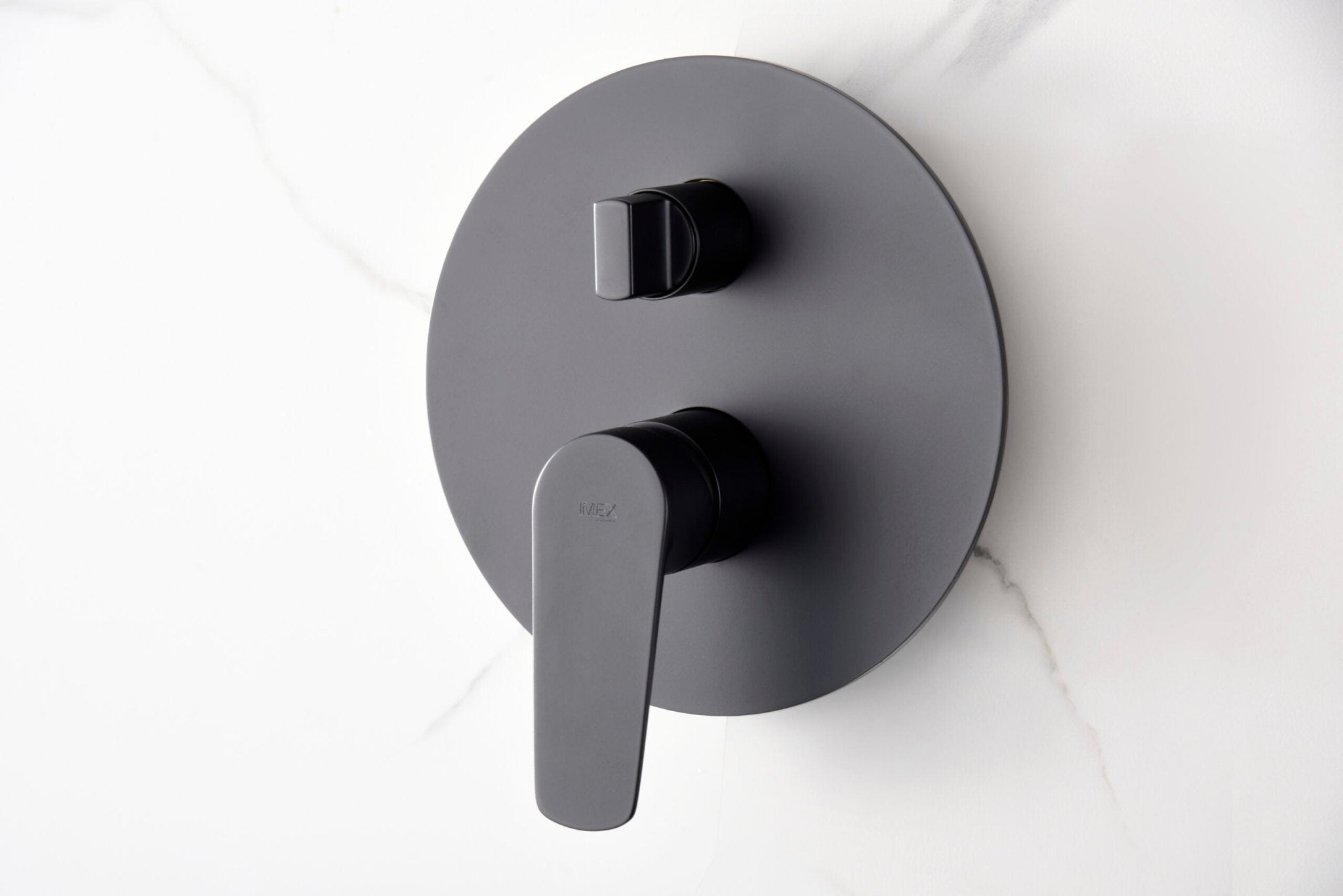 Imex - Conjunto de ducha empotrado monomando Belgica negro mate - BricoandPool