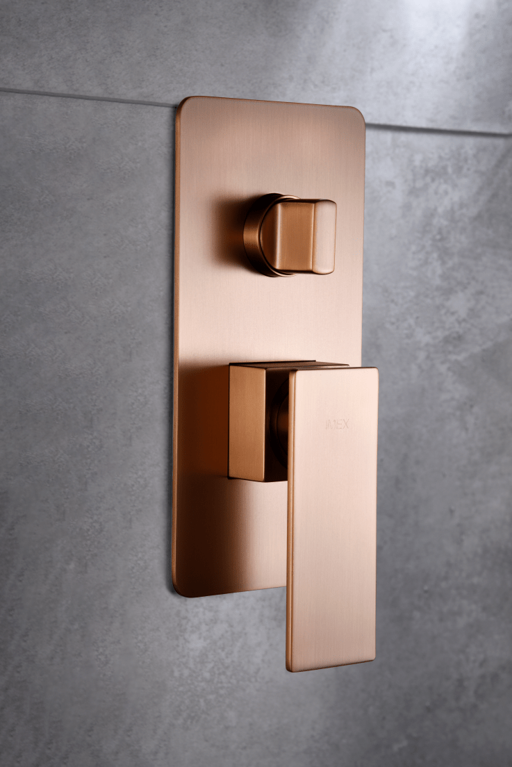 Imex - Conjunto ducha monomando empotrado Pisa oro rosa cepillado - BricoandPool