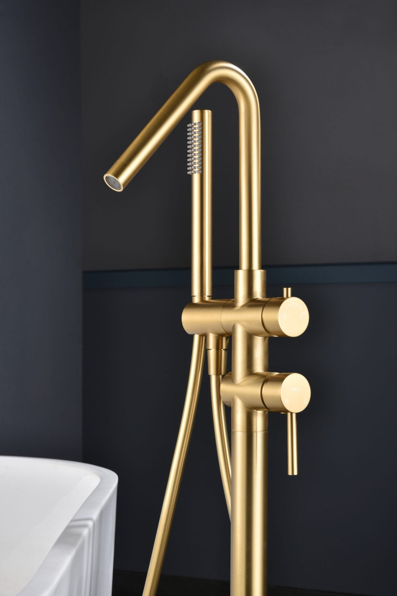 Imex - Grifería monomando exenta de bañera Córcega oro cepillado - BricoandPool