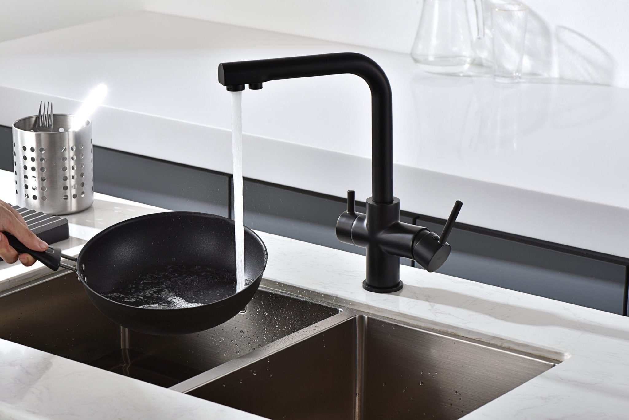 Imex - Grifo de cocina MARSELLA negro mate para osmosis - BricoandPool