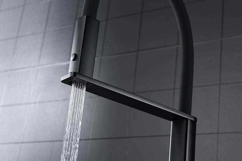 Imex - Grifo de cocina MENORCA negro mate - BricoandPool