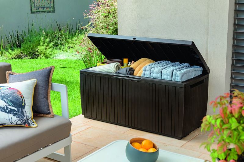 Keter - Arcón de exterior Springwood marrón - BricoandPool