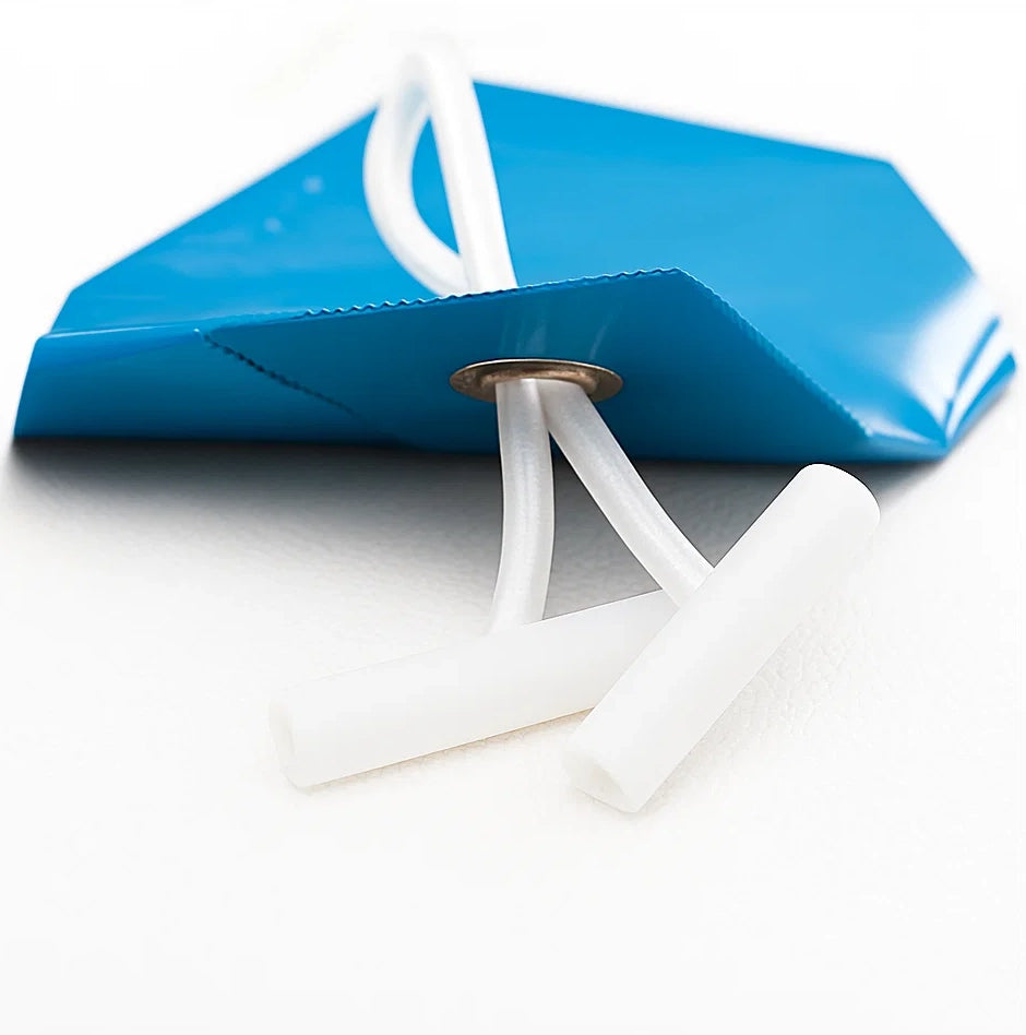 Pasar la goma por el ollado