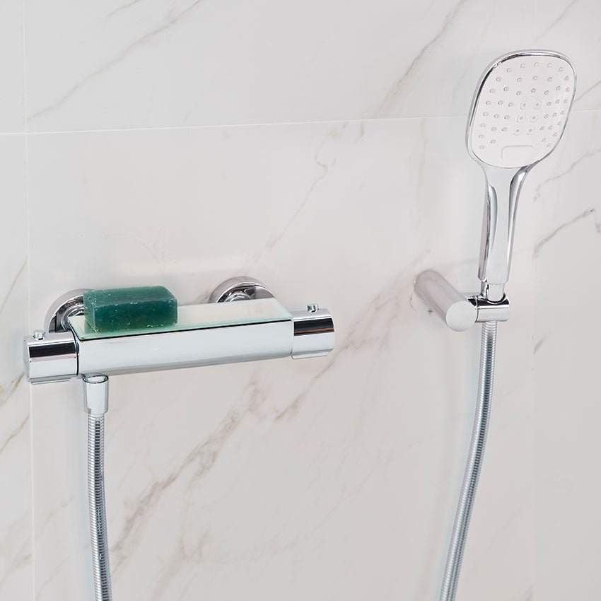 Ramon Soler - Grifo de ducha termostático Urban Chic con equipo de ducha y repisa de vidrio cromo - BricoandPool