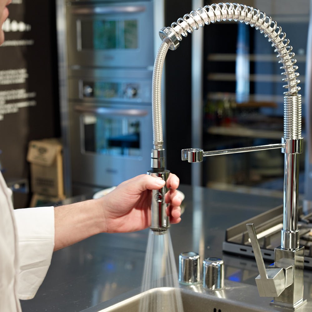 Ramon Soler - Grifo de fregadero monomando Kuatro NK industrial con caño extraíble y dos jets orientables cromo - BricoandPool