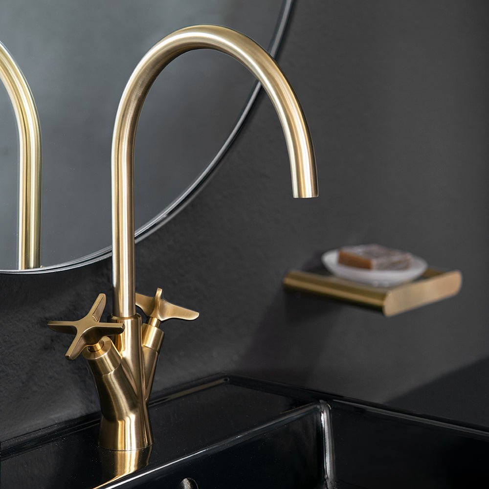 Ramon Soler - Grifo de lavabo bimando Adagio con caño giratorio 170 mm oro cepillado - BricoandPool