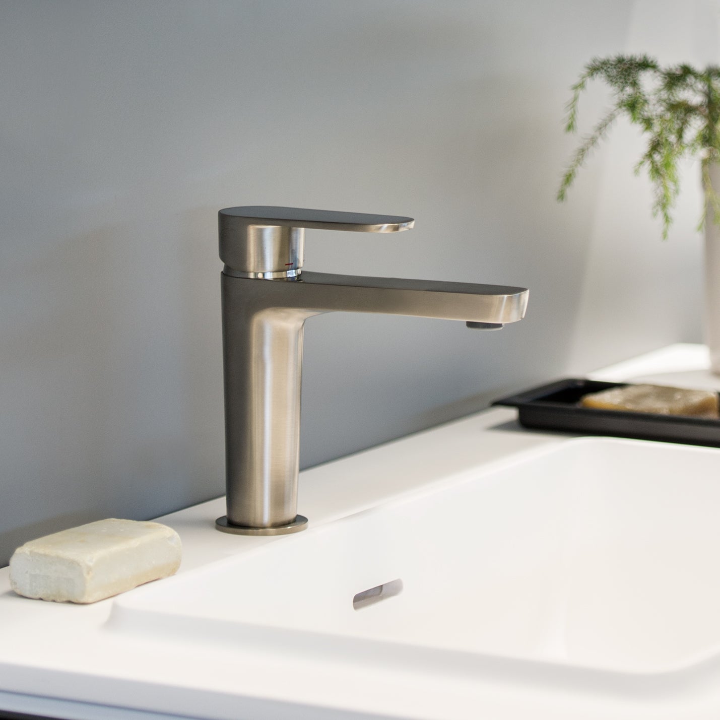 Ramon Soler - Grifo de lavabo monomando Alexia níquel cepillado - BricoandPool