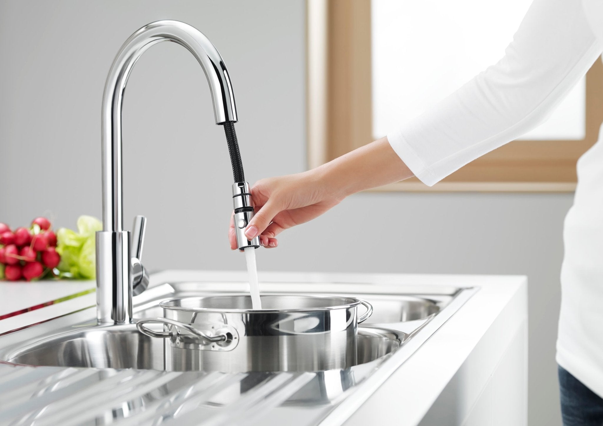 Roca - Grifo monomando cocina función ducha Targa A5A8160C00 - BricoandPool