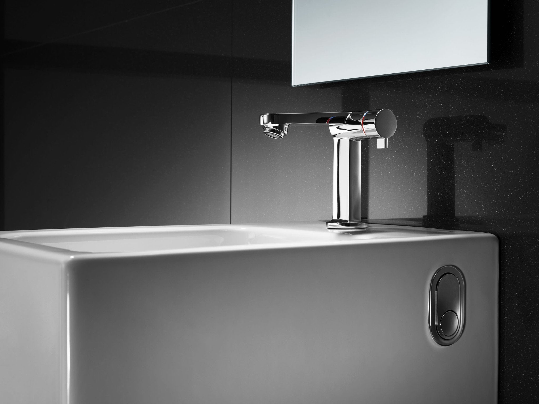 Roca - Inodoro y lavabo W + W suspendido (incluye tapa y grifería de lavabo) - BricoandPool