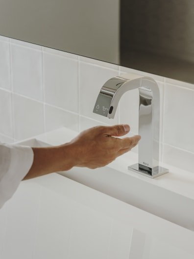 Roca - Lavabo Dash de Stonex® mural - BricoandPool