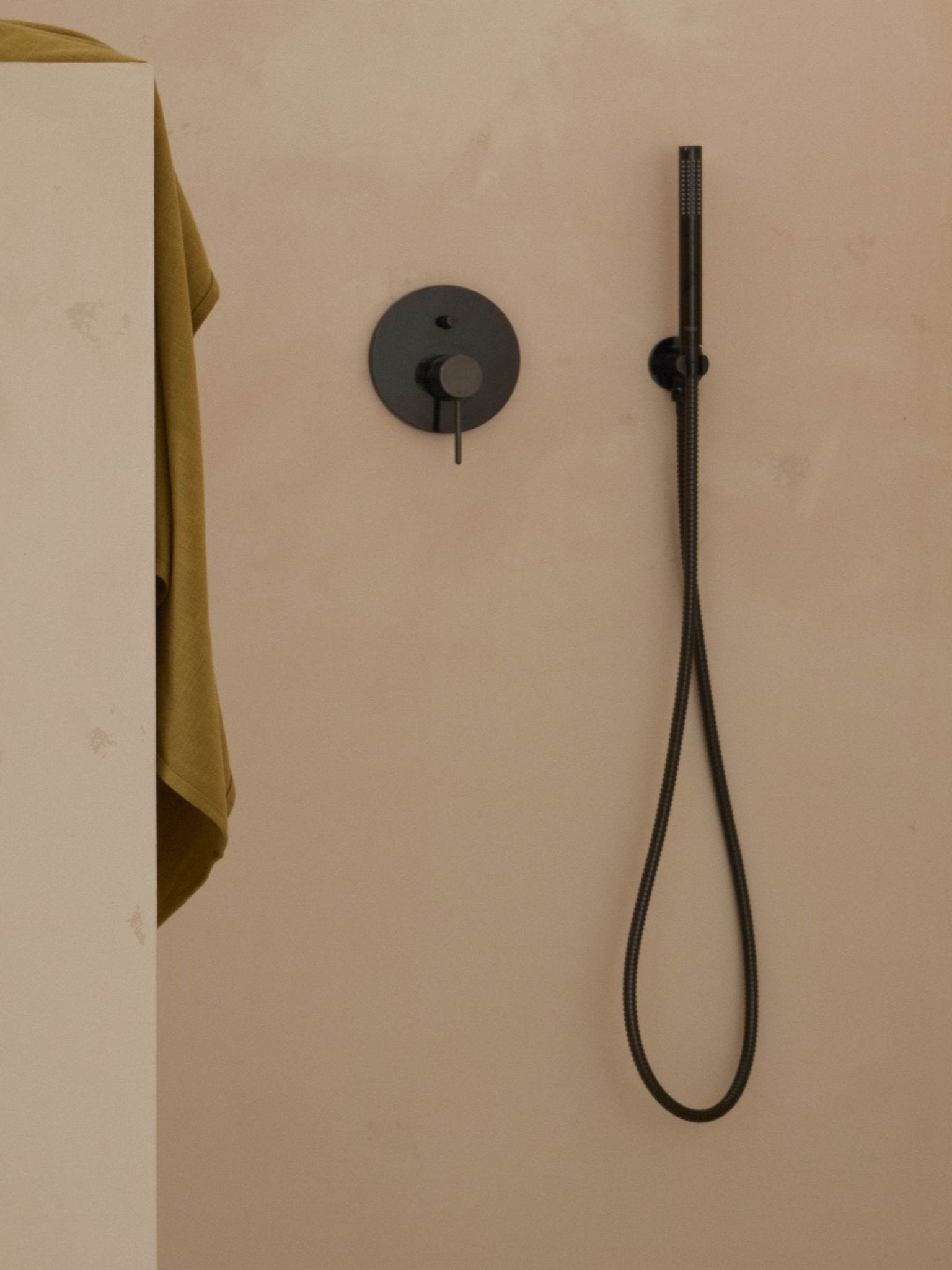 Roca - Mezclador empotrable para baño - ducha con maneta Pin Negro Titanio Nu, A5A0B3FCN0 . A completar con RocaBox A525869403 - BricoandPool