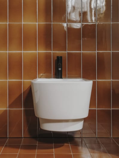 Roca - Mezclador monomando para bidé con desagüe automático Ona Negro Titanio A5A609ECN0 - BricoandPool