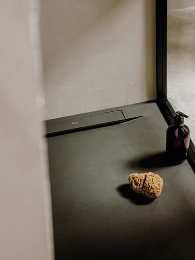 Roca - Plato de ducha Pyros extraplano de STONEX® Negro - BricoandPool